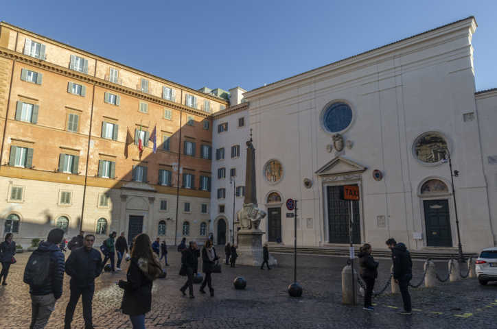 166 - Italia - Roma - plaza de Minerva